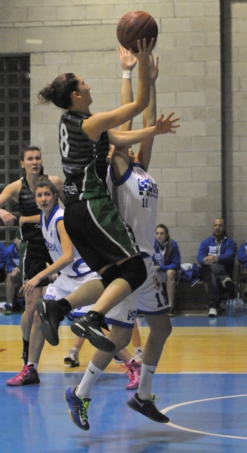 Димана Макариева се завръща в Монтана 2003